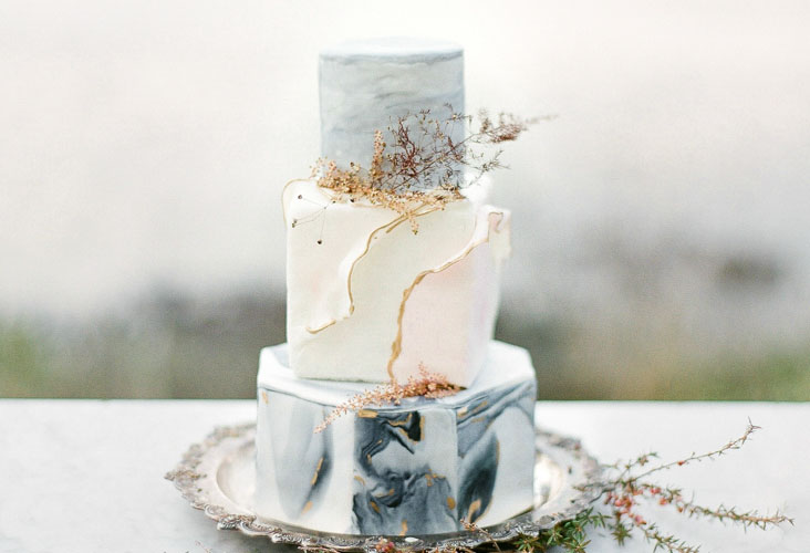 Wedding cake image for Fantasy Sound blog post for writing sample